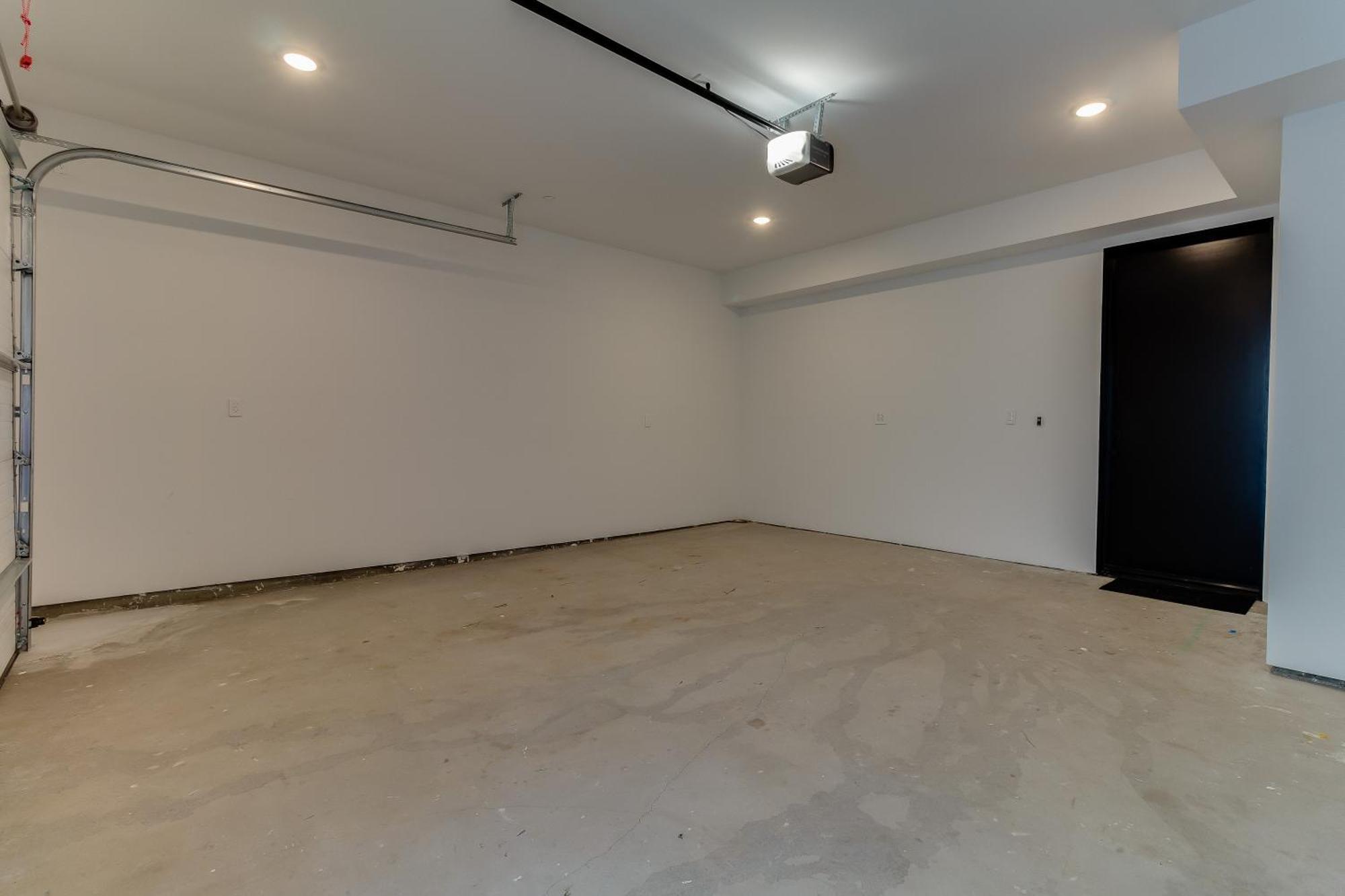 Brand New Modern 9 Bedroom Compound In Pickfair Village *