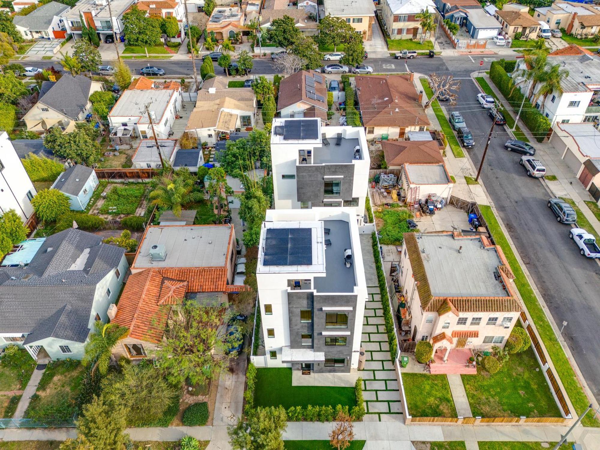Brand New Modern 9 Bedroom Compound In Pickfair Village Casa de férias *